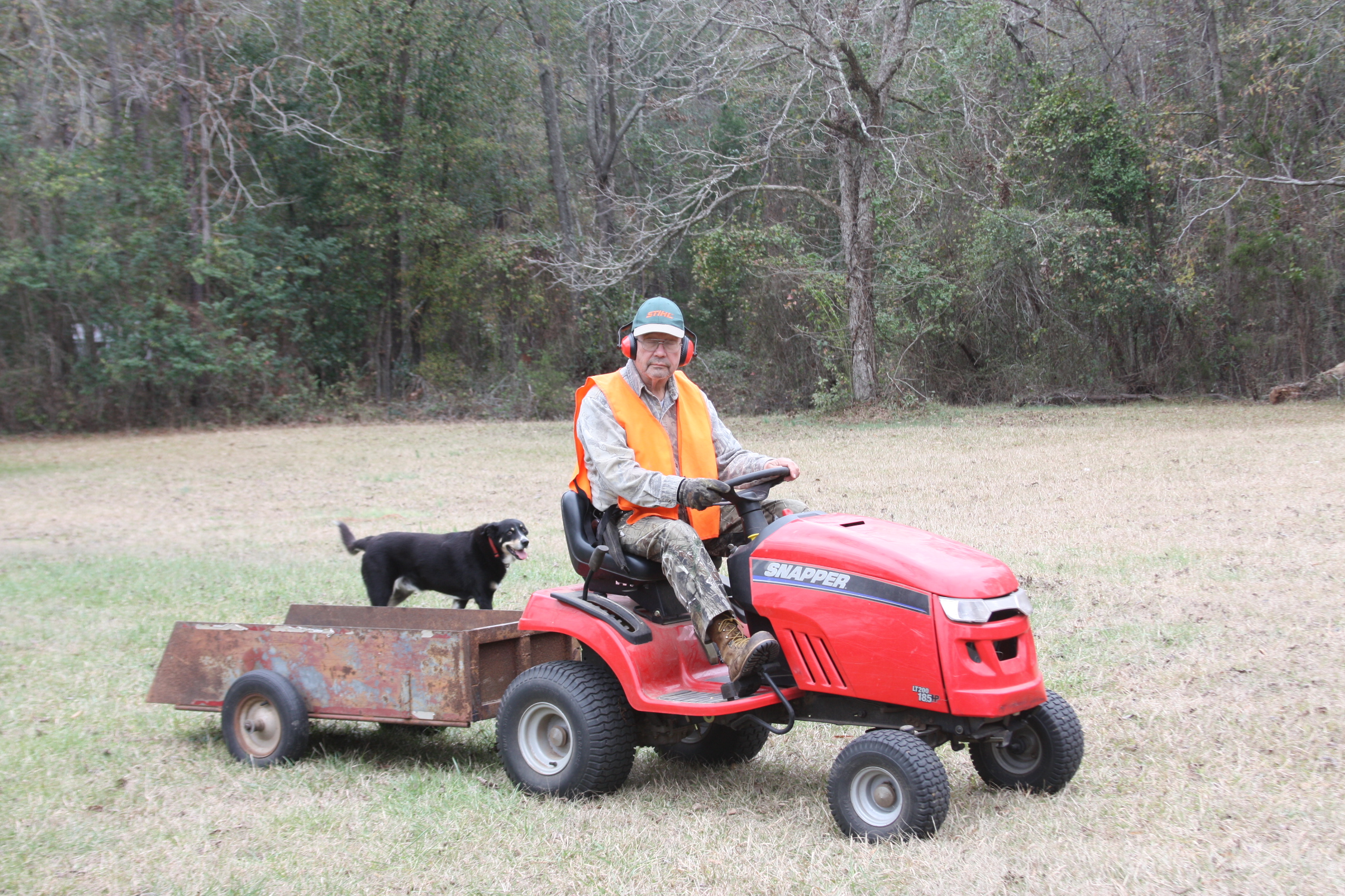 Hovey lawnmower and cart with Hector